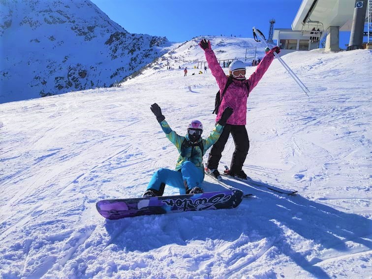 snowboarding with a friend