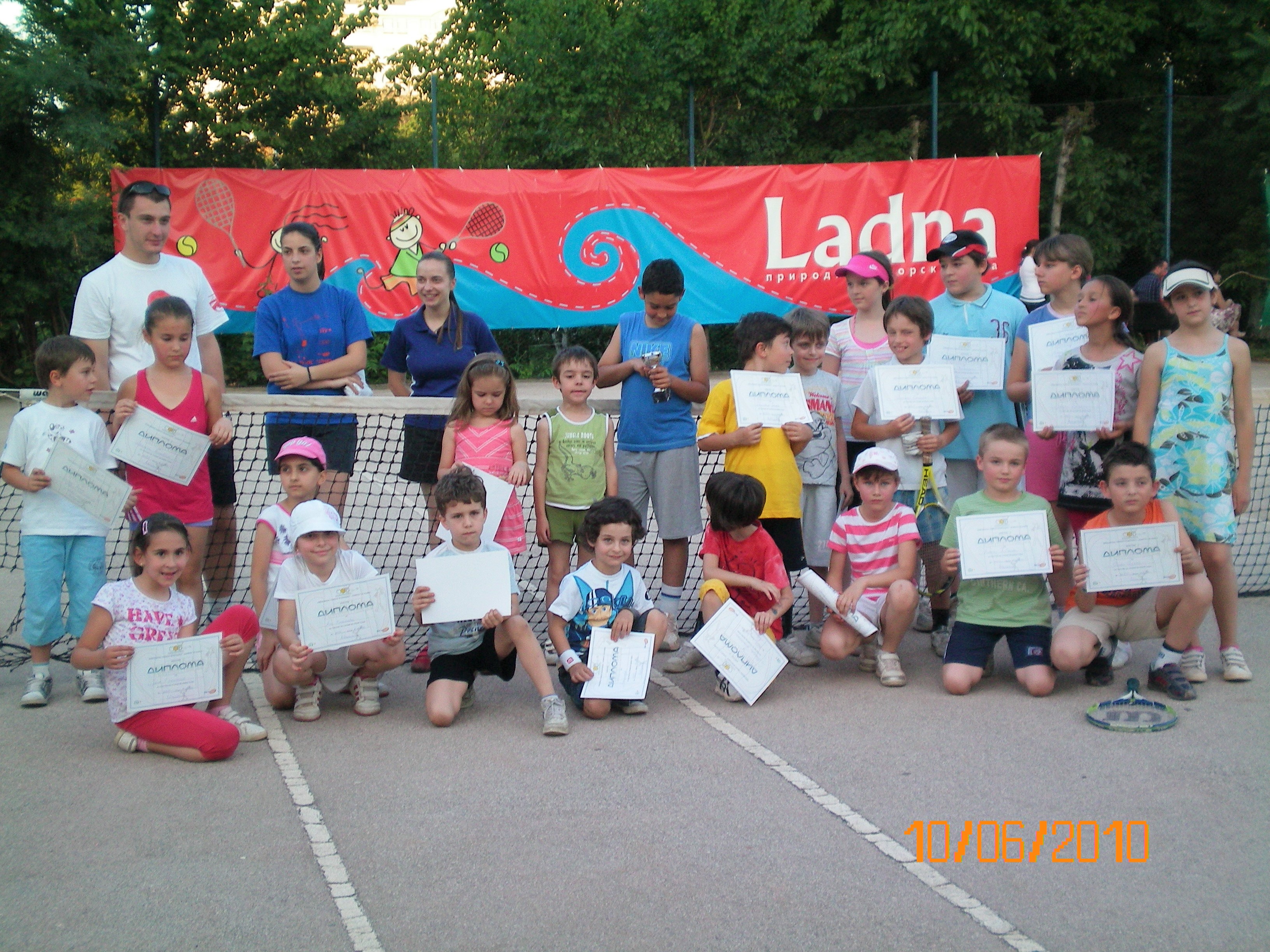 junior tennis competition group photo